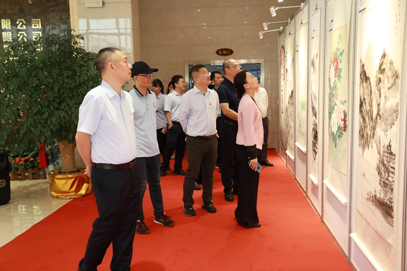 觀(guān)展2.JPG